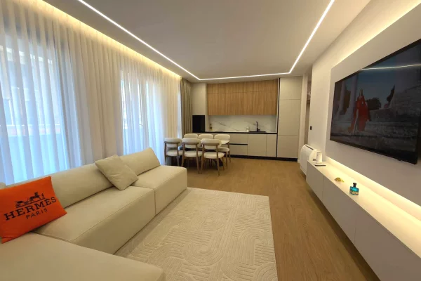 Shtepi ne shitje Duplex(shtepi me 2 kate) ne Tirane, 2+1, Mobilimi E mobiluar, Pagesa 268,000  Euro.