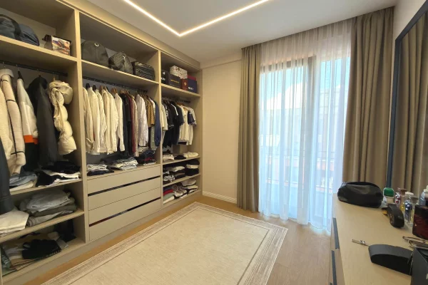 Shtepi ne shitje Duplex(shtepi me 2 kate) ne Tirane, 2+1, Mobilimi E mobiluar, Pagesa 268,000  Euro.