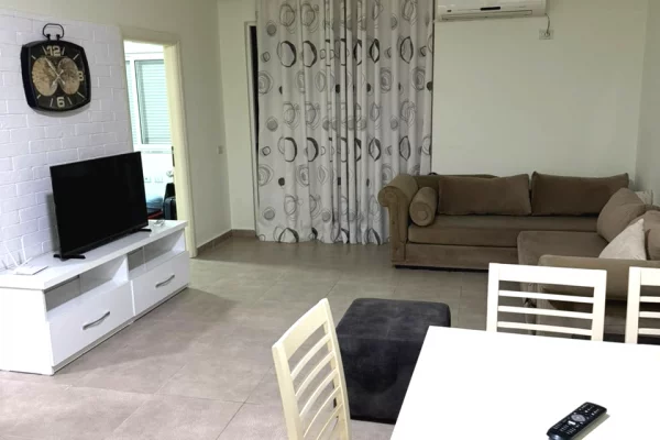 Shtepi me qera 2+1 ne Tirane - 50,000 Leke
