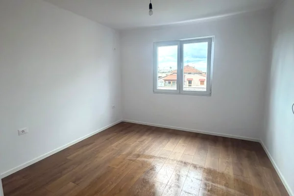 Shtepi ne shitje 1+1 ne Tirane - 98,000 Euro
