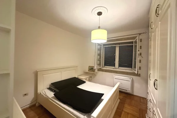 Shtepi ne shitje 1+1 ne Tirane - 8,500,000 Leke