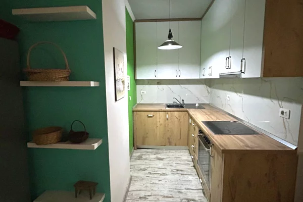 Shtepi me qera Apartament ne Tirane, 2+1, Mobilimi E mobiluar, Pagesa 65,000  Leke.