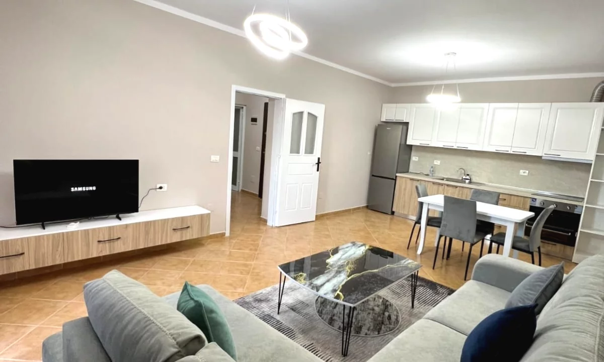 Shtepi me qera Apartament ne Tirane, 1+1, Mobilimi E mobiluar, Pagesa 50,000  Leke.