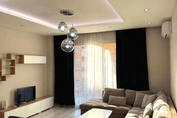 🏢Ne zonen e Astirit,prane Bohem Lounge,jepet me qera apartament 2+1,i mobiluar.50,000 Leke 