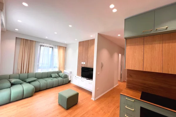Shtepi me qera 2+1 ne Tirane - 75,000 Leke