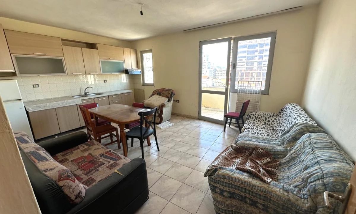 House for Sale Apartment in Tirana, 2+1, Furniture In Part, Payment 120,000  Euro.