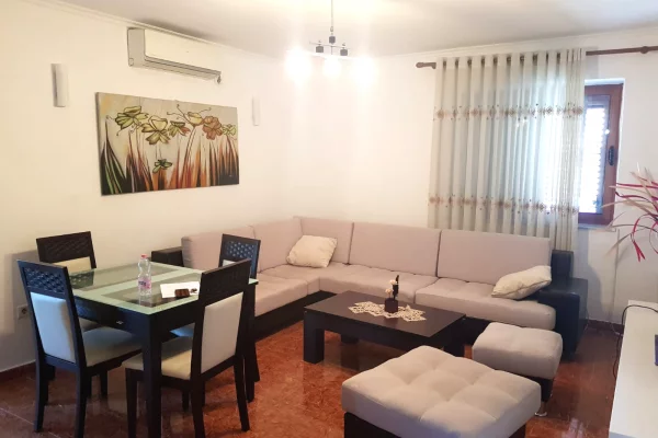 Shtepi ne shitje 2+1 ne Tirane - 210,000 Euro