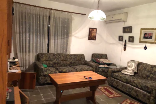 Shtepi ne shitje 2+1 ne Tirane - 12,000,000 Leke