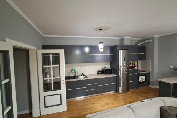 Shtepi me qera Apartament ne Tirane, 2+1, Mobilimi E mobiluar, Pagesa 70,000  Leke.