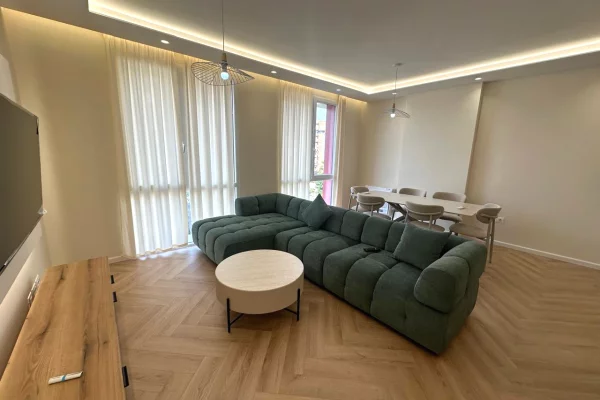 Shtepi me qera Apartament ne Tirane, 2+1, Mobilimi E mobiluar, Pagesa 70,000  Leke.