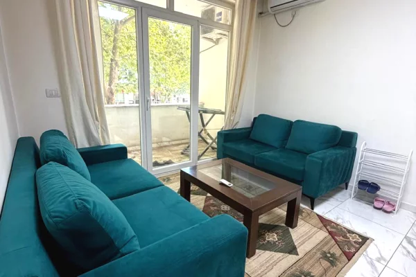 Shtepi me qera 2+1 ne Tirane - 60,000 Leke