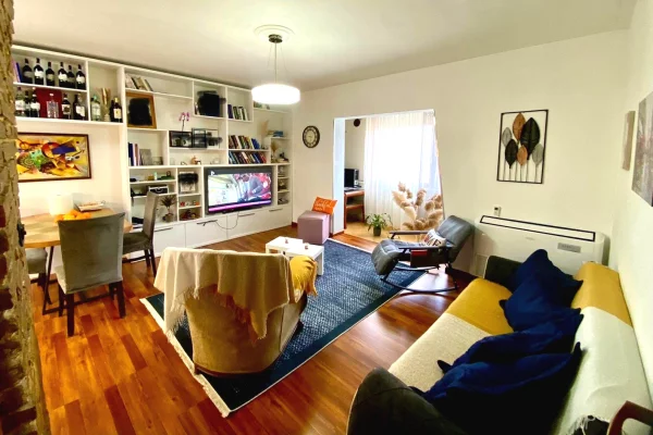 Shtepi me qera Apartament ne Tirane, 2+1, Mobilimi E mobiluar, Pagesa 60,000  Leke.