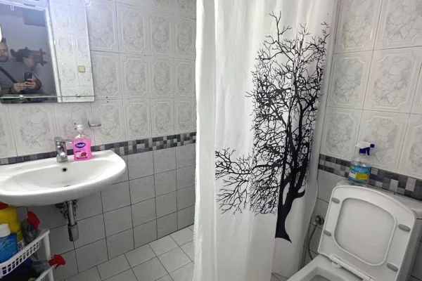 Shtepi me qera Vila Luksoze ne Tirane, 2+1, Mobilimi E mobiluar, Pagesa 50,000  Leke.