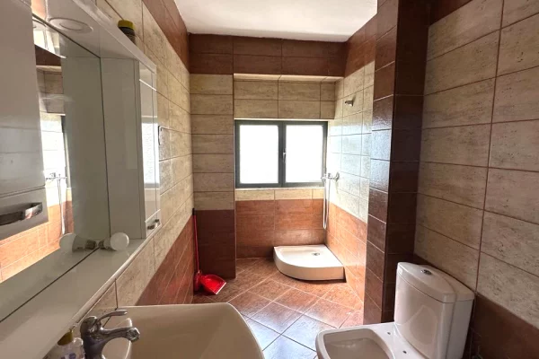 House for Rent Apartment in Tirana, 2+1, Furniture Furnished, Payment 50,000  Leke.