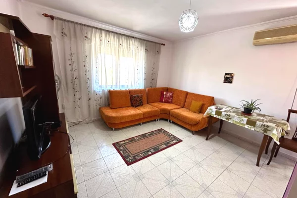 🏡 Jepet me qira Apartament 1+1 – Rruga e Elbasanit 