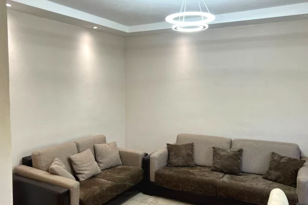 Shtepi me qera 1+1 ne Tirane - 55,000 Leke