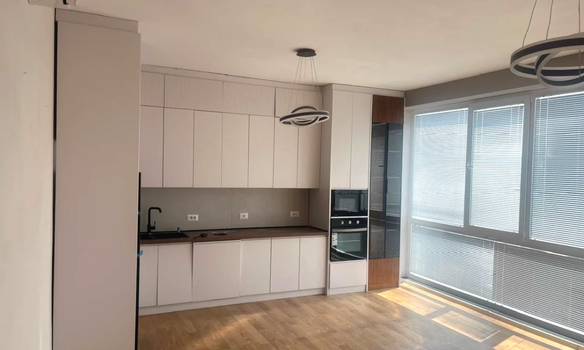 Shtepi me qera Apartament ne Tirane, 2+1, Mobilimi E mobiluar, Pagesa 85,000  Leke.