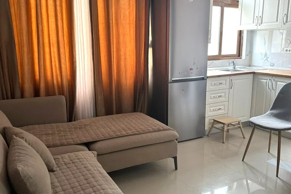 Shtepi me qera 1+1 ne Tirane - 520 Euro