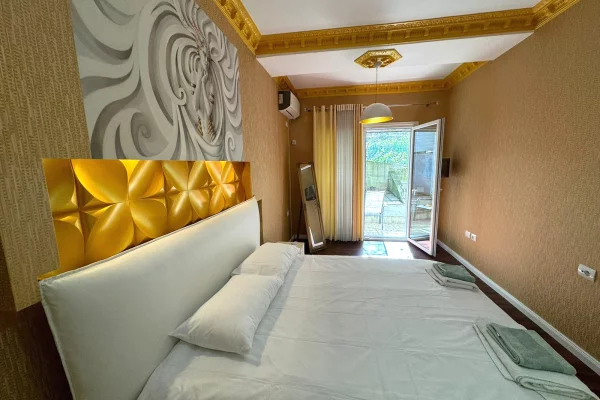House for Rent Apartment in Tirana, 2+1, Furniture Furnished, Payment 65,000  Leke.