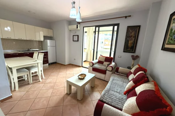 Shtepi me qera 1+1 ne Tirane - 50,000 Leke