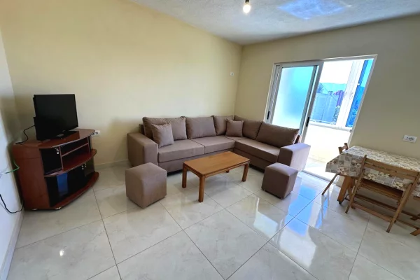 Shtepi me qera 1+1 ne Tirane - 50,000 Leke