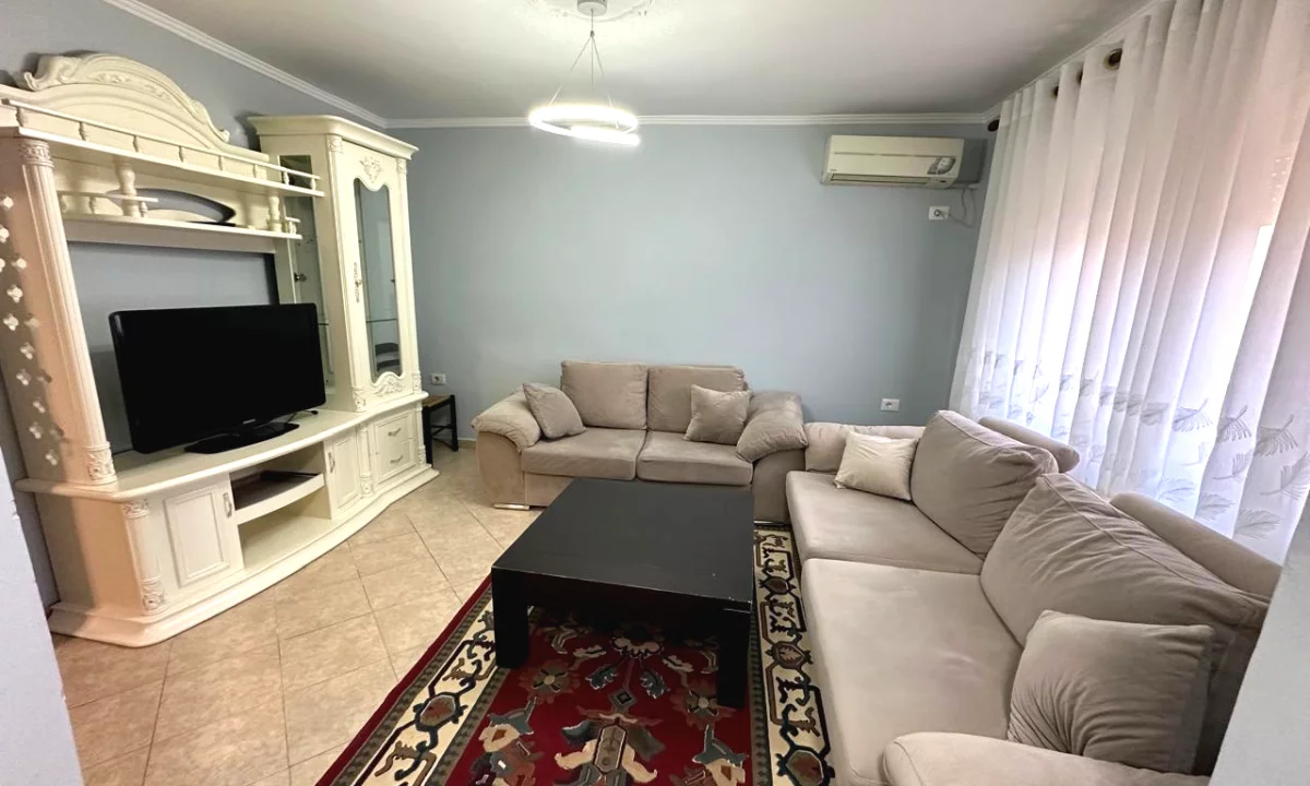 Shtepi me qera Apartament ne Tirane, 1+1, Mobilimi E mobiluar, Pagesa 50,000  Leke.