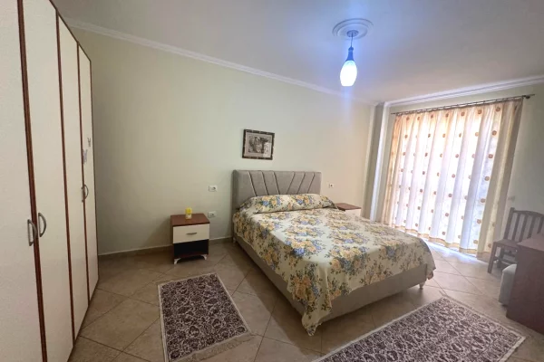 Shtepi me qera Apartament ne Tirane, 2+1, Mobilimi E mobiluar, Pagesa 50,000  Leke.
