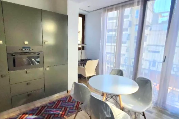 Shtepi me qera Apartament ne Tirane, 1+1, Mobilimi E mobiluar, Pagesa 55,000  Leke.