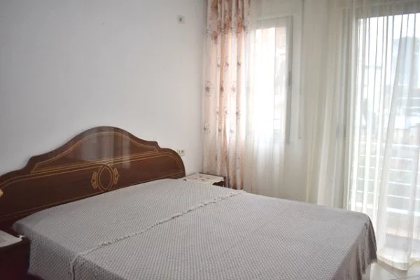 Shtepi me qera Apartament ne Tirane, 2+1, Mobilimi E mobiluar, Pagesa 52,000  Leke.