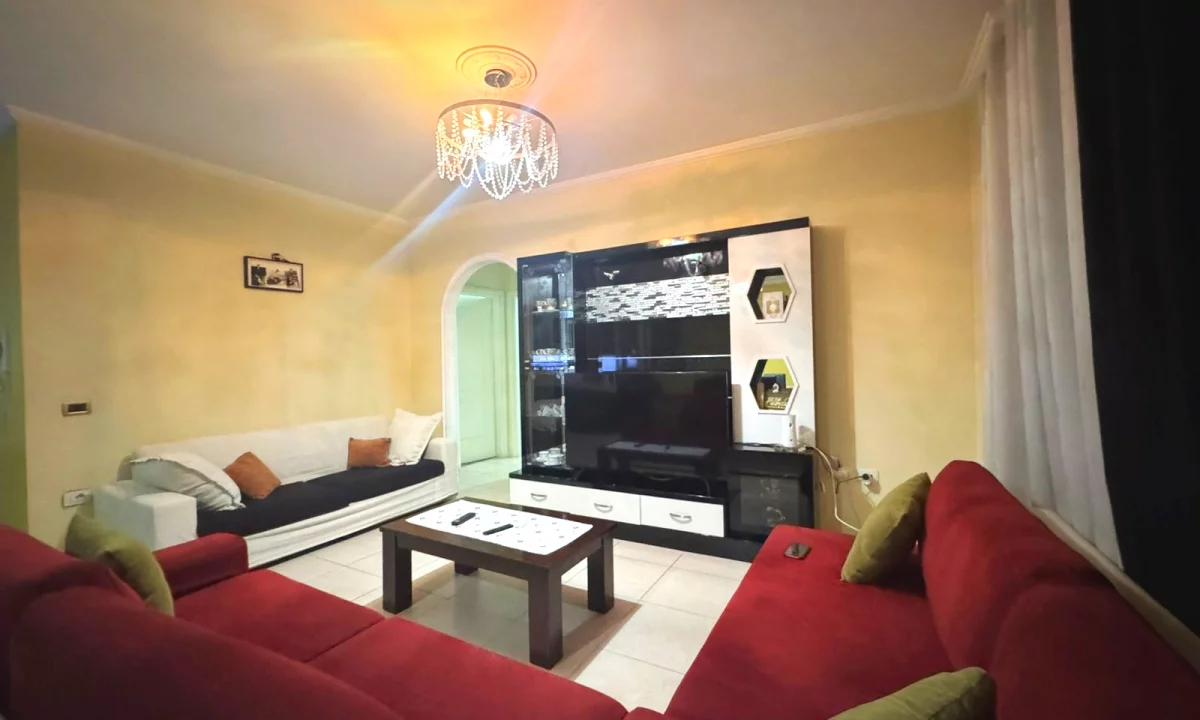 Shtepi me qera Apartament ne Tirane, 2+1, Mobilimi E mobiluar, Pagesa 55,000  Leke.