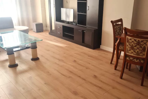 Shtepi me qera Apartament ne Tirane, 2+1, Mobilimi E mobiluar, Pagesa 75,000  Leke.