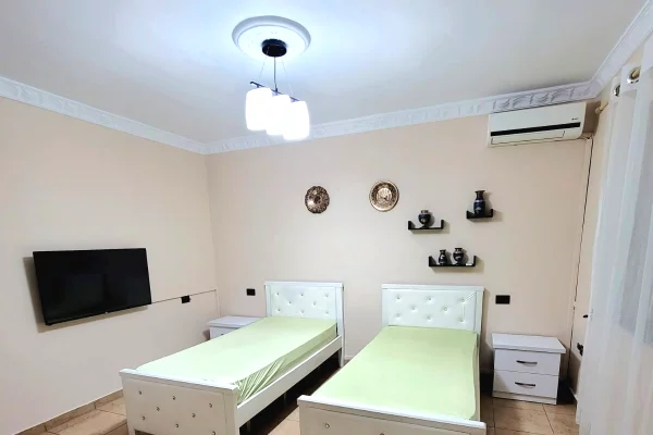 Shtepi me qera Apartament ne Tirane, 2+1, Mobilimi E mobiluar, Pagesa 60,000  Leke.