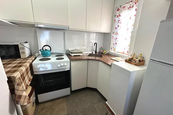 Shtepi me qera Apartament ne Tirane, 2+1, Mobilimi E mobiluar, Pagesa 550  Euro.