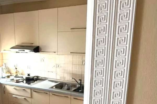 Shtepi me qera Apartament ne Tirane, 2+1, Mobilimi E mobiluar, Pagesa 60,000  Leke.