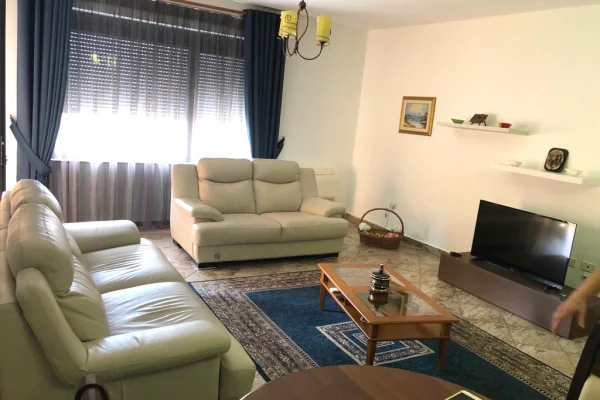 House for Rent 3+1 in Tirana - 900 Euro