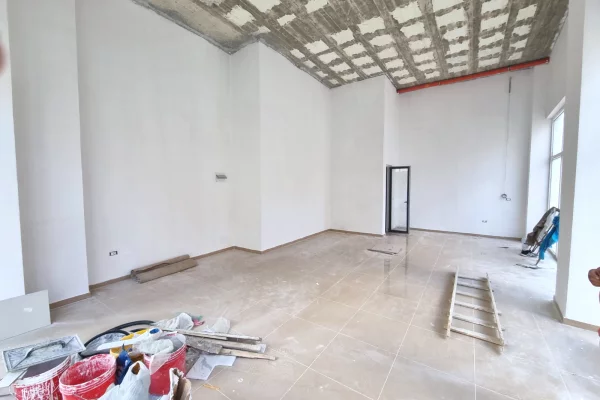 🏢Bulevardi i Ri ,Rezidenca AVID, jepet me qera ambient biznesi me sip.75 𝐦²,bosh 1,200Euro