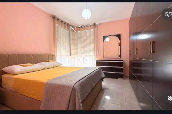 Shtepi me qera Apartament ne Tirane, 2+1, Mobilimi E mobiluar, Pagesa 60,000  Leke.