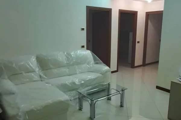 Villa di lusso in affitto a Tirana 1+1, Arredato