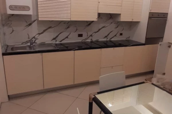 Villa di lusso in affitto a Tirana 1+1, Arredato