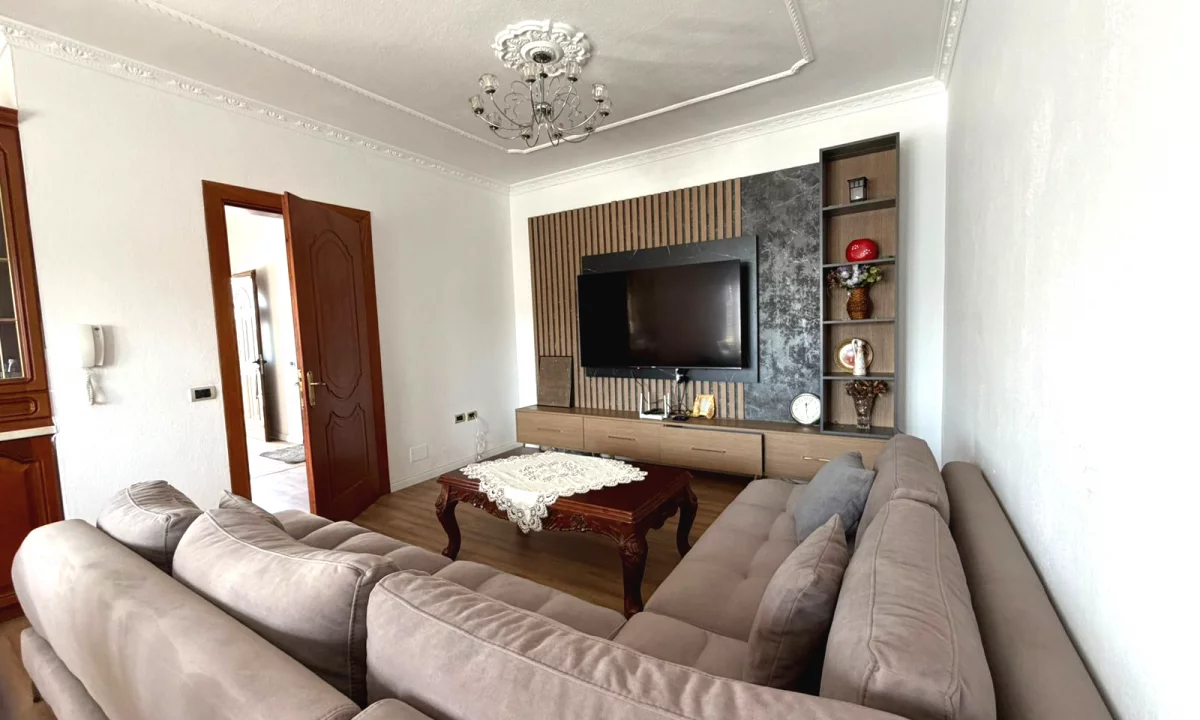 House for Rent Luxury villas in Tirana, 2+1, Furniture Furnished, Payment 55,000  Leke.