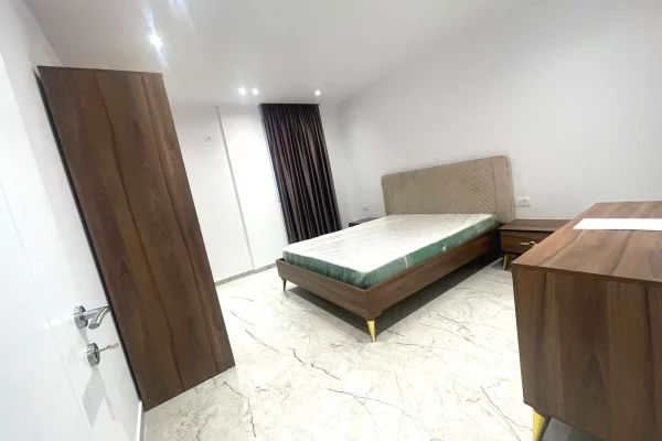 Shtepi me qera Vila Luksoze ne Tirane, 2+1, Mobilimi E mobiluar, Pagesa 60,000  Leke.