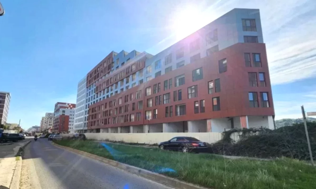 Appartamento in vendita a Tirana 1+1, Vuoto