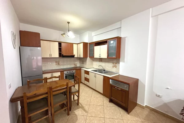 🏢Don Bosko,Kompleksi“Vizion Plus”jepet me qera apartament3+1+2, i mobiluar.: 800Euro