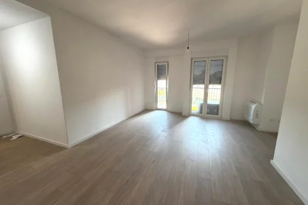 Rruga Jordan Misja,jepet me qera ambient biznesi per zyra,me sip.50m2bosh.40,000Leke (neto)