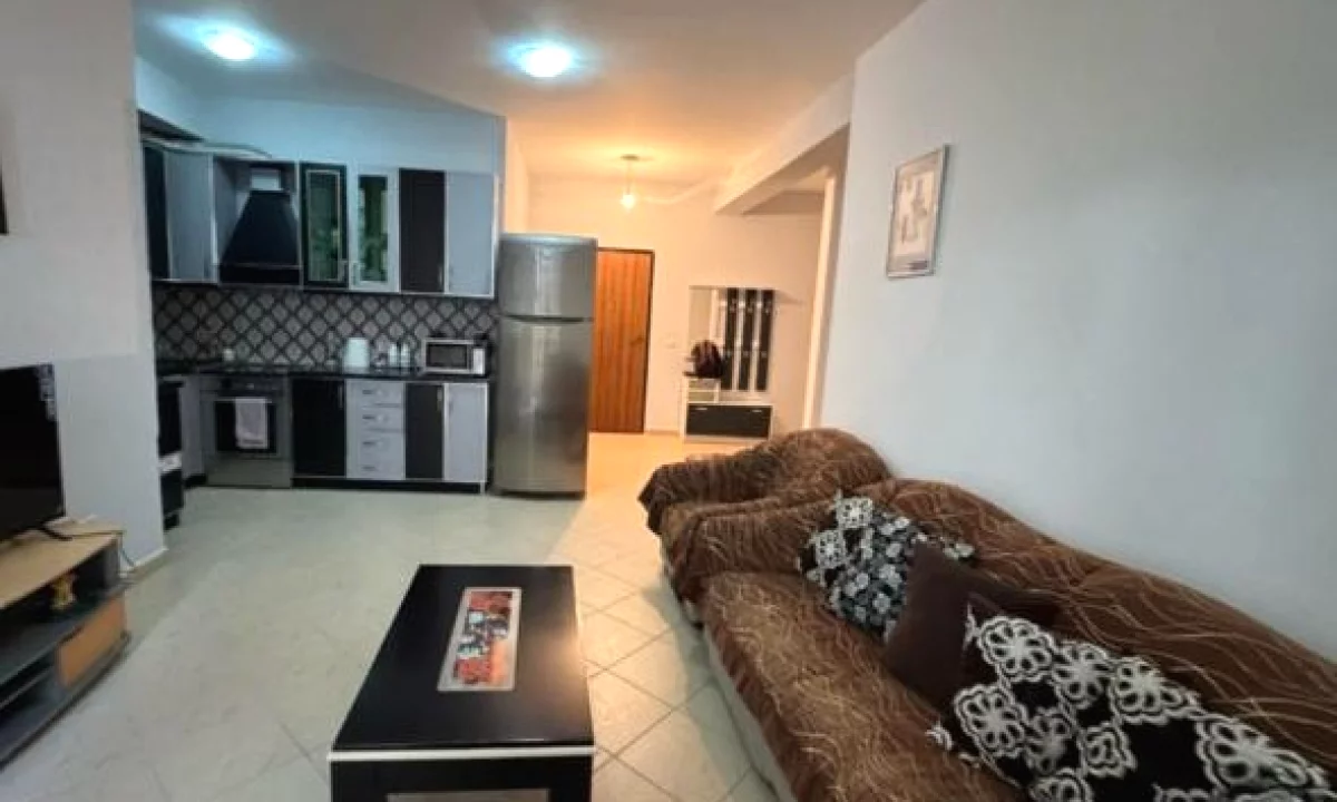 Shtepi me qera Apartament ne Tirane, 2+1, Mobilimi E mobiluar, Pagesa 45,000  Leke.