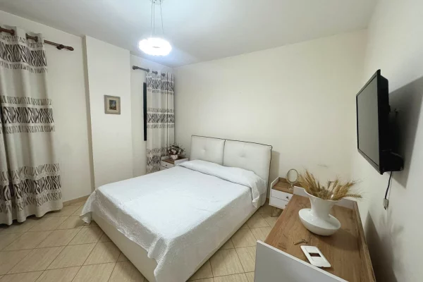 Shtepi me qera Apartament ne Tirane, 2+1, Mobilimi E mobiluar, Pagesa 60,000  Leke.
