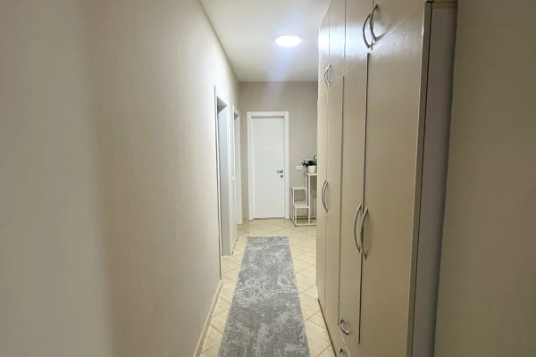 Shtepi me qera Apartament ne Tirane, 2+1, Mobilimi E mobiluar, Pagesa 60,000  Leke.