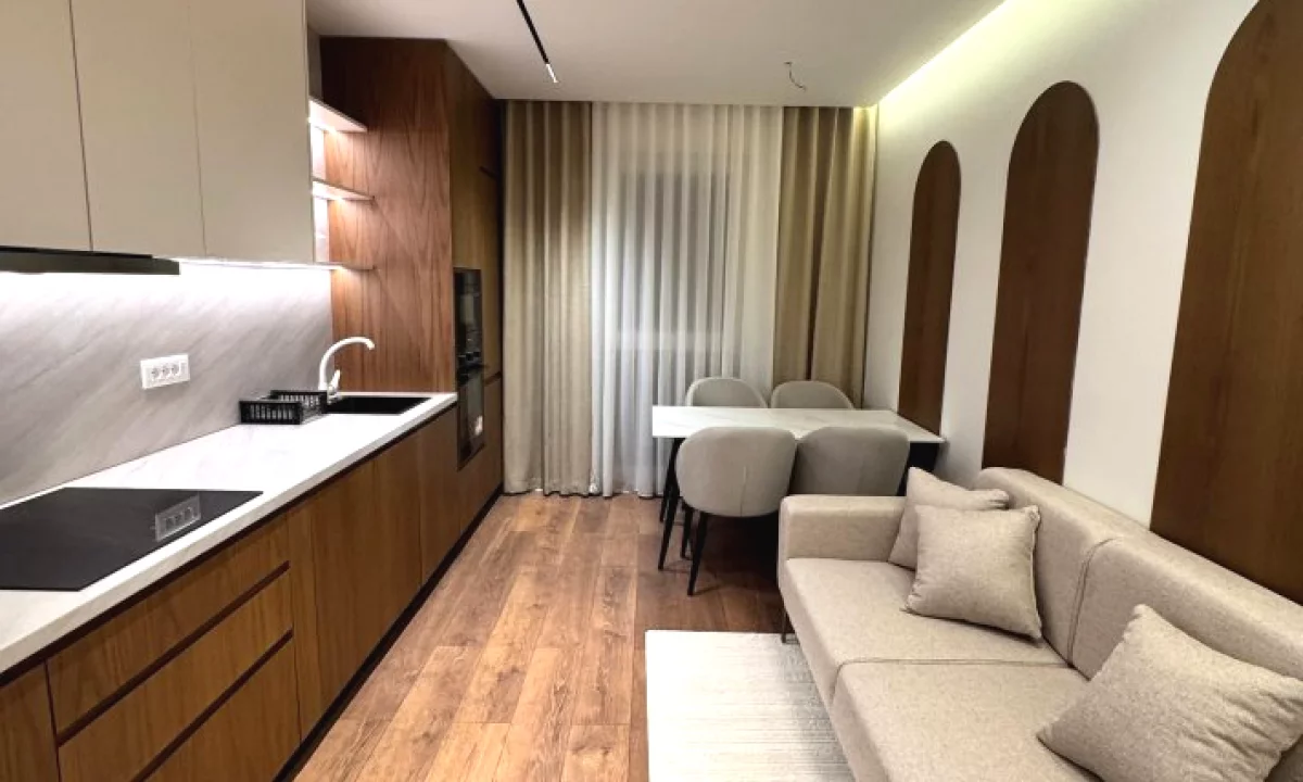 Shtepi me qera Apartament ne Tirane, 2+1, Mobilimi E mobiluar, Pagesa 900  Euro.