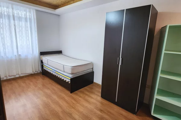 Appartamento in affitto a Tirana 2+1, Arredato