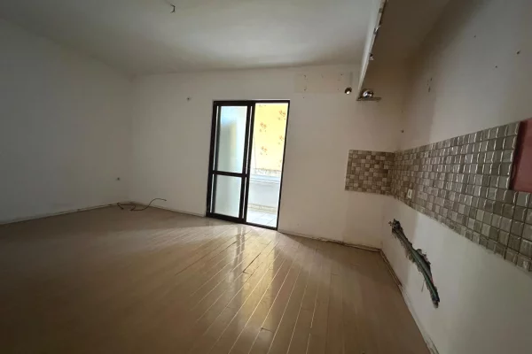 Shtepi ne shitje 2+1 ne Tirane - 168,000 Euro